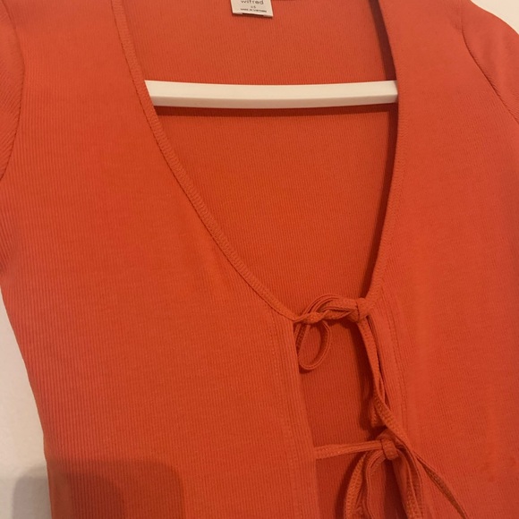 Aritzia Wilfred free tie top - Picture 7 of 8